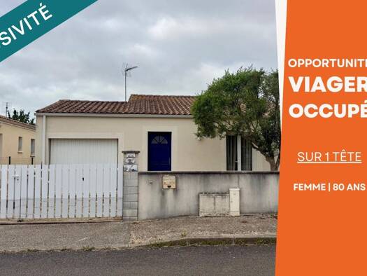 Maison de plain-pied en viager 70 000 € 3 pièces 2 chambres 89 m² 407 m² de terrain Port-des-Barques 17730