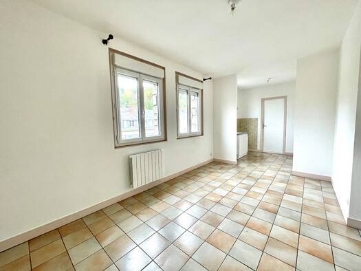 Appartement à louer 510 € 2 pièces 1 chambre 35 m² Étage 1/2 Le Plateau Les Andelys 27700