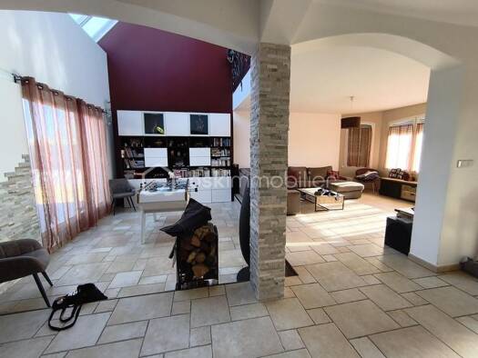 Maison à vendre 630 000 € 7 pièces 5 chambres 210 m² 810 m² de terrain Claye-Souilly 77410