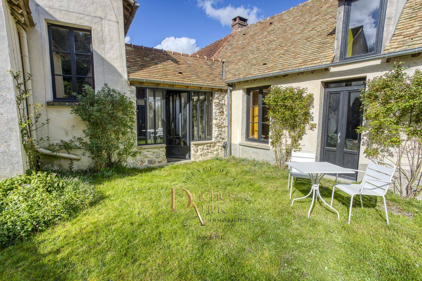 Maison à vendre, 200m², HOUDAN