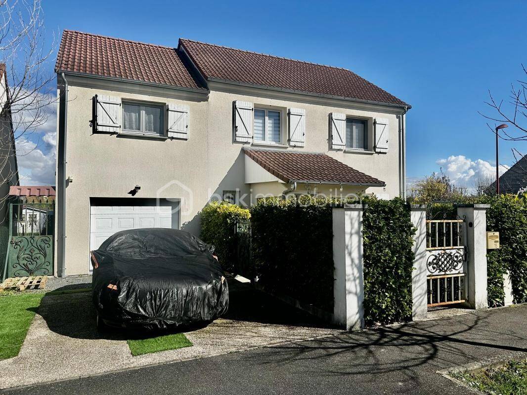 Maison à vendre, 120m², MAROLLES SUR SEINE