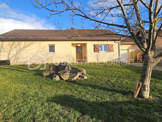 Maison de plain-pied à vendre 285 000 € 4 pièces 3 chambres 98 m² 2 700 m² de terrain Creys-Mépieu 38510