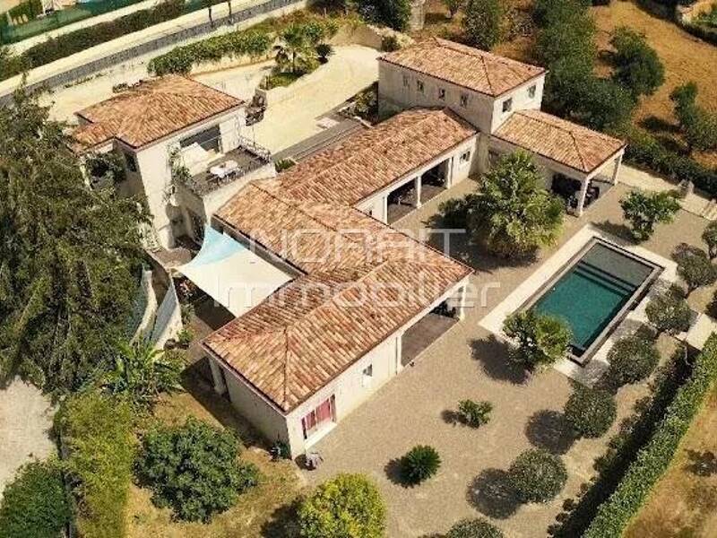Maison à vendre, 325m², TOURRETTE LEVENS
