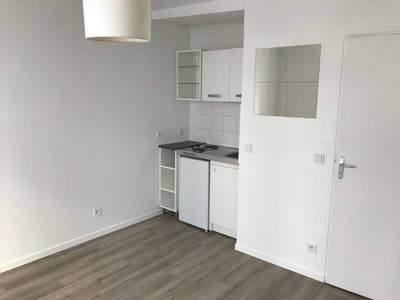 Maison à louer, 17m², PARIS 11E