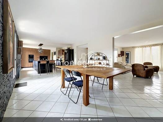Maison à vendre 397 000 € 6 pièces 4 chambres 182 m² 700 m² de terrain Darnétal 76160