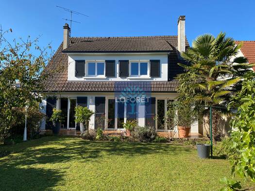 Maison à vendre 428 000 € 6 pièces 4 chambres 168 m² 614 m² de terrain La Norville 91290