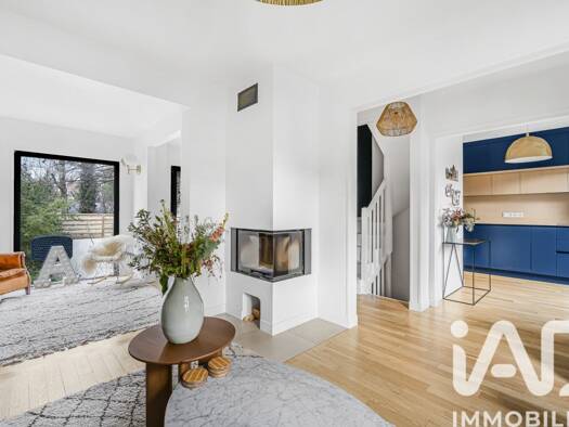 Maison à vendre 1 095 000 € 8 pièces 5 chambres 178 m² Gabriel Péri-Estienne d'Orves Colombes 92700