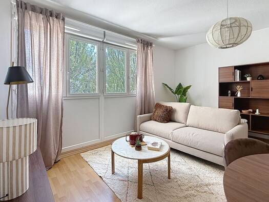 Appartement à vendre 163 053 € 3 pièces 2 chambres 62 m² Étage 3/5 Grand Parc Bordeaux 33300