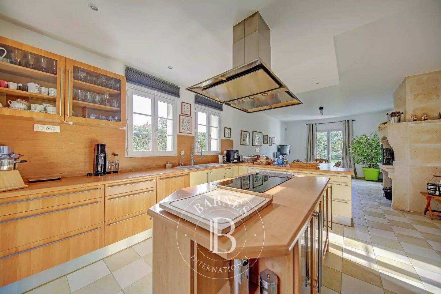 Maison à vendre, 350m², SAINT NOM LA BRETECHE