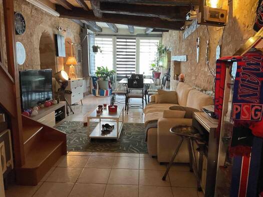 Immeuble à vendre 123 000 € 70 m² Chinon 37500