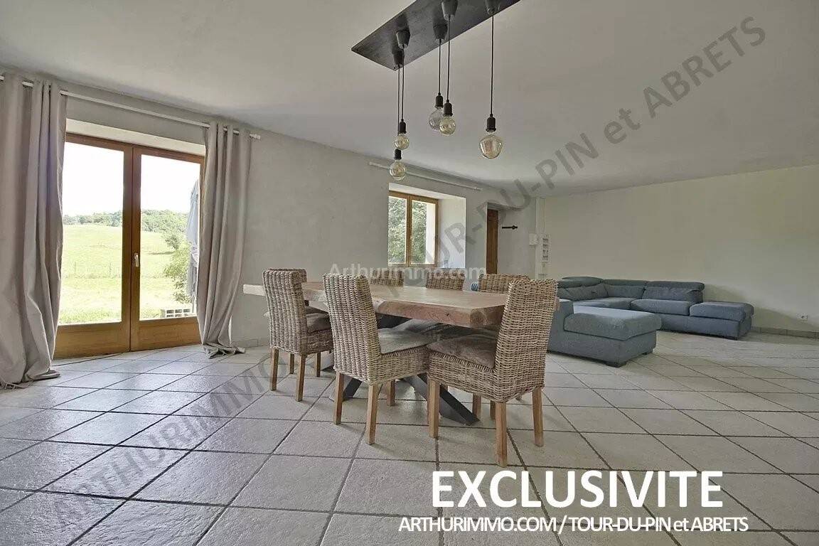Maison à vendre, 162m², MONTFERRAT