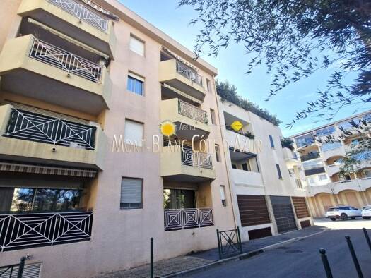 Appartement à vendre 175 000 € 2 pièces 1 chambre 37 m² Étage 1/3 Sainte-Maxime 83120