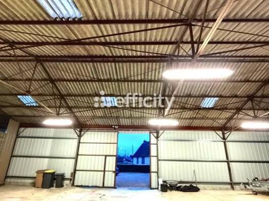 Local commercial à vendre 60 870 € 81 m² de surface de vente Tremblay-les-Villages 28170