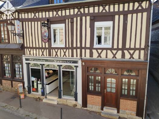 Local commercial à vendre - de 1.1M € 35 m² de surface de vente Valmont 76540