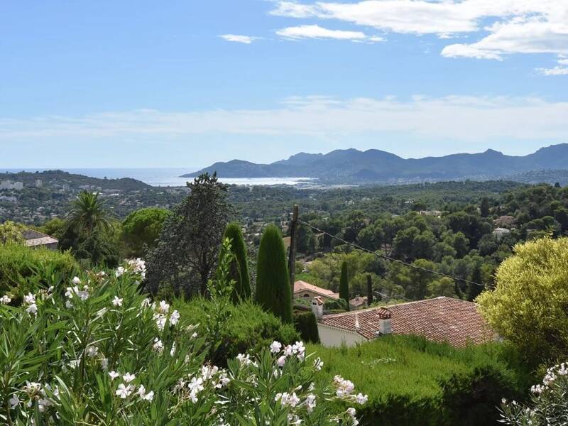 Maison à louer, 199m², MOUGINS