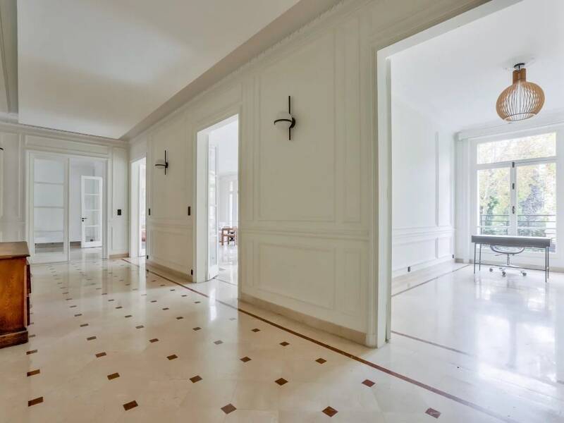 Maison à louer, 350m², PARIS 16E
