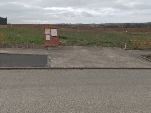 Terrain constructible à vendre 10 100 € 290 m² de terrain Centre Soissons 02200