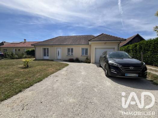 Maison de plain-pied à vendre 195 000 € 4 pièces 3 chambres 97 m² 573 m² de terrain Bercenay-en-Othe 10190