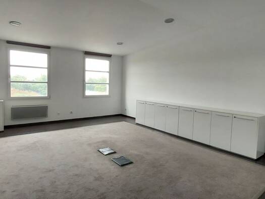 Local commercial à vendre 132 896 € 51 m² de surface de vente Saint-Vivien 17220