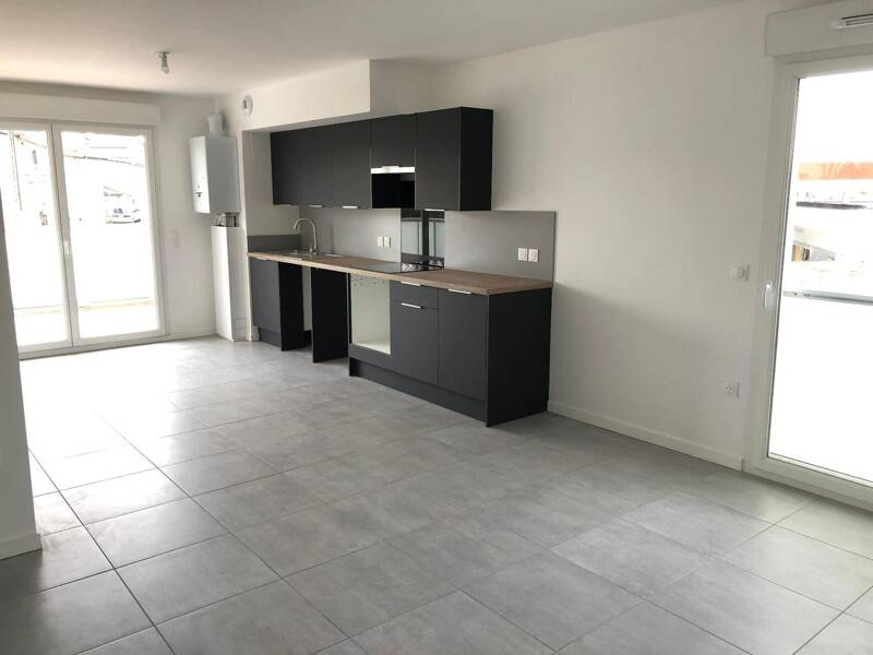 Maison à louer, 67m², MIRIBEL