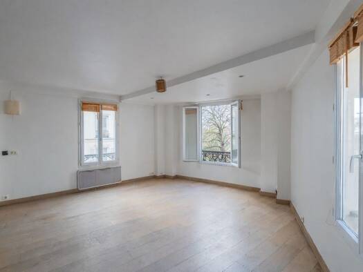 Appartement à vendre 525 000 € 2 pièces 1 chambre 49 m² Étage 2/4 Paris 18ème arrondissement 75018