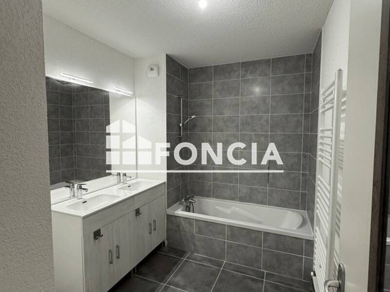 Maison à louer, 83m², VILLEFONTAINE