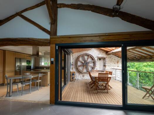 Maison à vendre 329 900 € 6 pièces 5 chambres 200 m² Ambérieu-en-Bugey 01500