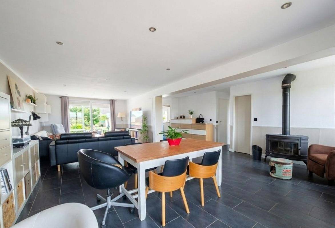 Maison à vendre, 216m², CRECY LA CHAPELLE