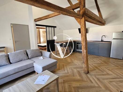 Appartement à louer 700 € 2 pièces 1 chambre 49,9 m² Étage 2/2 Centre Ville Vendôme 41100