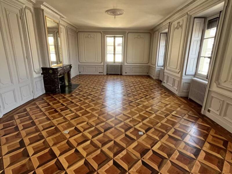 Maison à louer, 299m², LYON 2E