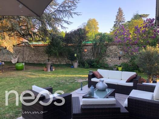Maison à vendre 737 000 € 9 pièces 5 chambres 253 m² 2 224 m² de terrain La Rochette 77000