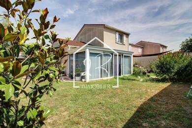 Maison à vendre 337 000 € 4 pièces 3 chambres 115 m² 353 m² de terrain Geraniums-Champlantier-La Begude Feyzin 69320
