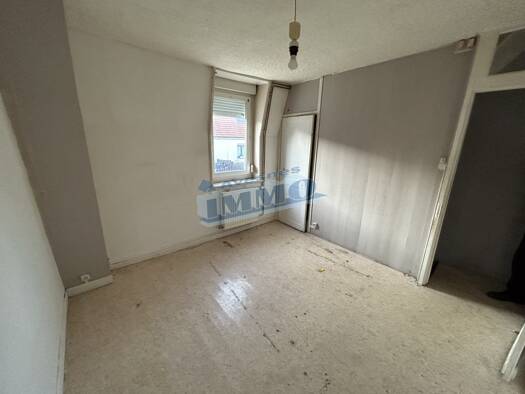 Maison à vendre 75 000 € 6 pièces 3 chambres 76 m² St Pol sur Ternoise 62130
