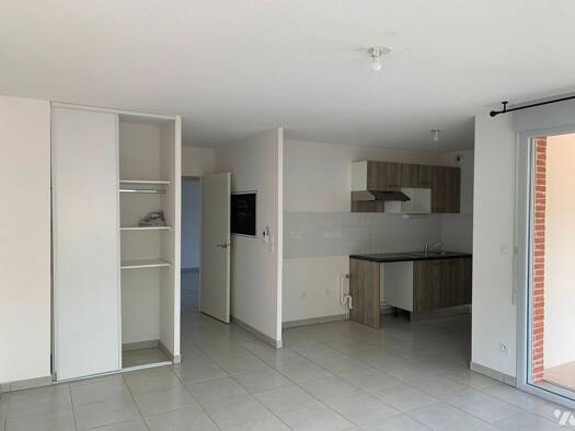 Appartement à vendre 175 000 € 3 pièces 2 chambres 61 m² RDC Saint-Simon Toulouse 31100
