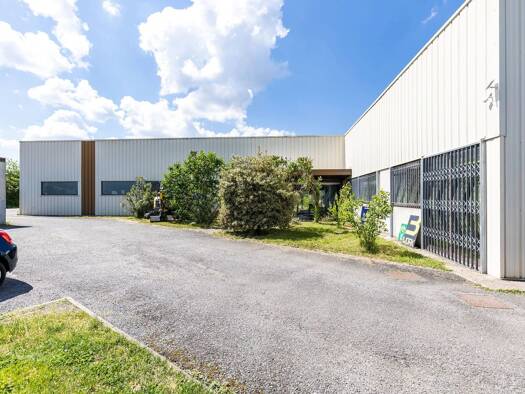Entrepôt à vendre 1 393 600 € 1 040 m² d'espace de stockage Bacalan Bordeaux 33000