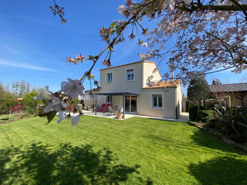 Maison à vendre, 117m², LA CHATAIGNERAIE