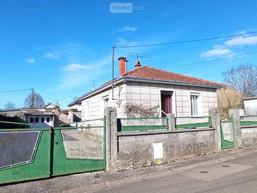 Maison de plain-pied à vendre 70 200 € 2 pièces 1 chambre 58 m² 391 m² de terrain Nogent 52800
