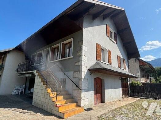 Maison à vendre 279 520 € 4 pièces 2 chambres 394 m² de terrain Chambery 73000