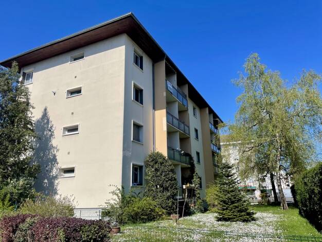 Appartement à vendre 272 000 € 3 pièces 2 chambres 56 m² Dernier étage, Étage 3/3 Annecy 74000