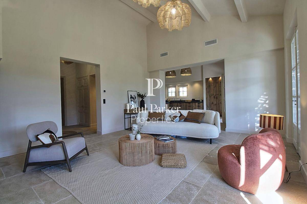 Maison à vendre, 300m², FONTVIEILLE