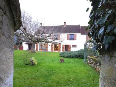 Maison à vendre 237 000 € 6 pièces 3 chambres 157 m² 7 602 m² de terrain Viels-Maisons 02540