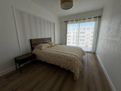 Appartement à louer 390 € 5 pièces 4 chambres 89 m² 3ème étage Laval 53000