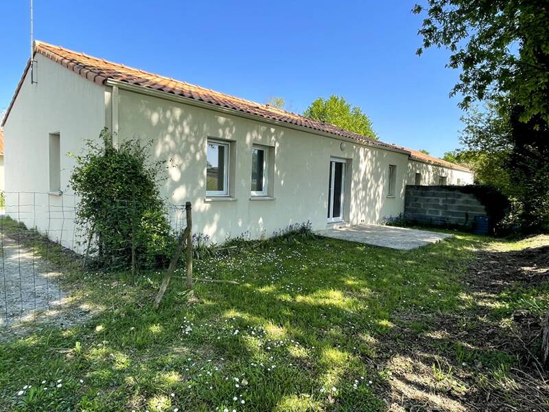 Maison à louer, 74m², SAINT PHILBERT DE GRAND LIEU