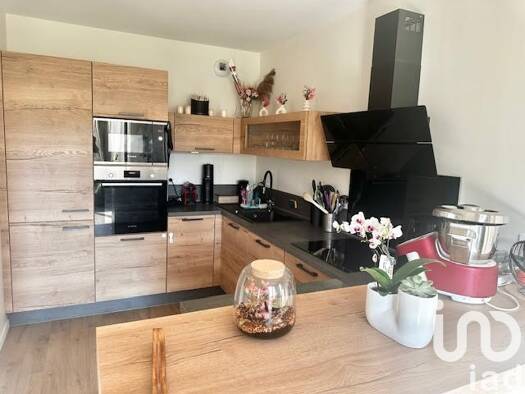 Appartement à vendre 279 000 € 4 pièces 3 chambres 107 m² 1 étages Saint Hubert L'Isle-d'Abeau 38080