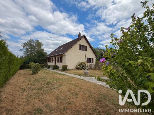 Maison à vendre 240 000 € 8 pièces 6 chambres 160 m² 1 010 m² de terrain Le Thuit de l'Oison 27370