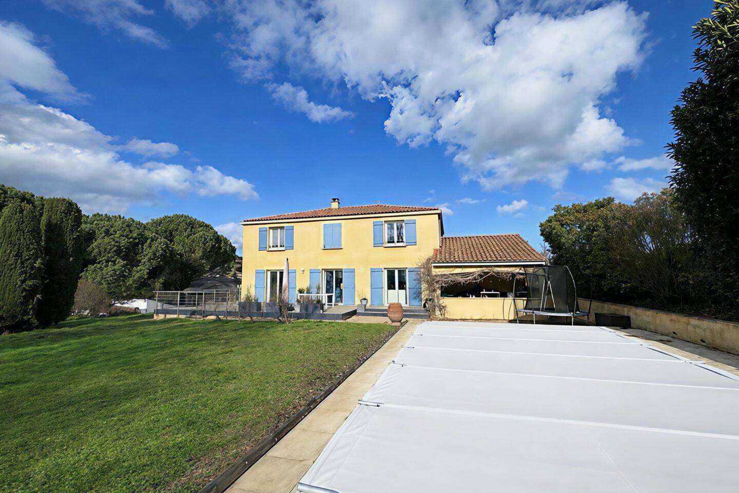 Maison à vendre, 180m², VEYRE MONTON