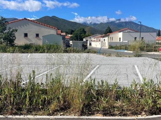 Terrain constructible à vendre 148 500 € 3 650 m² de terrain Rigarda 66320