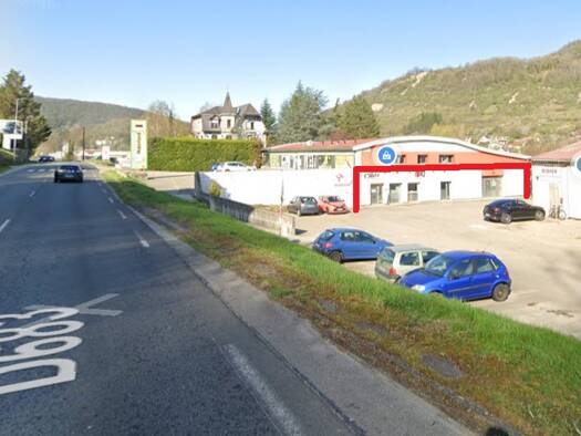 Local d'activités à louer 1 075 € 250 m² d'espace de stockage Beure 25720