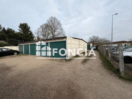 Parking à louer 56 € Bâtes-Sainte Ève Dreux 28100