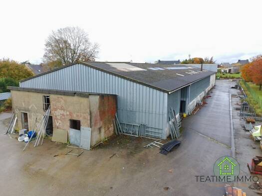 Local commercial à vendre 250 000 € 4 359 m² de surface de vente Châteauneuf-du-Faou 29520